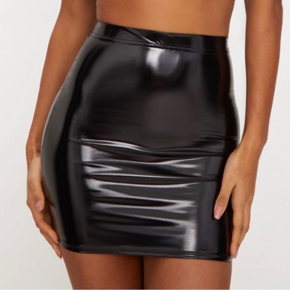 SOLD - PrettyLittleThing Black Latex High Waisted Mini Skirt Size 2 - Picture 1 of 5